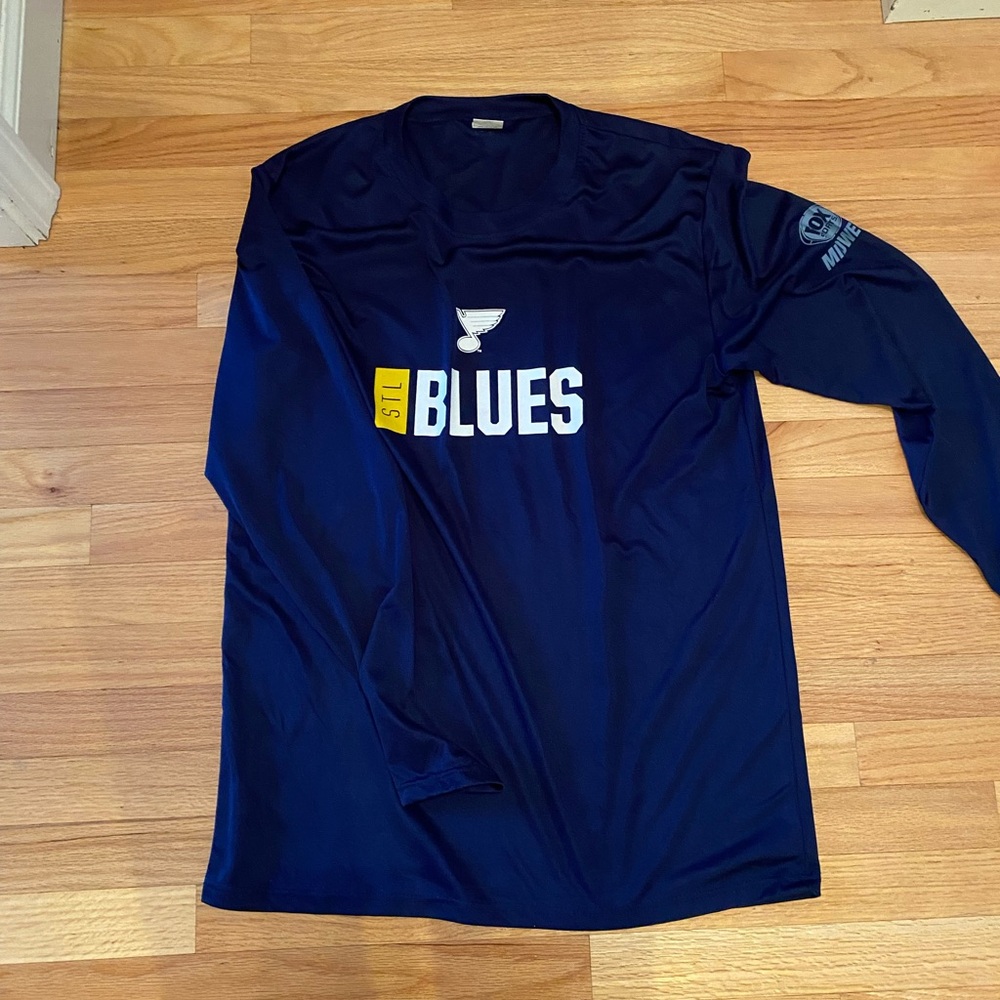St.Louis Blues long sleeve dry fit type shirt xl.